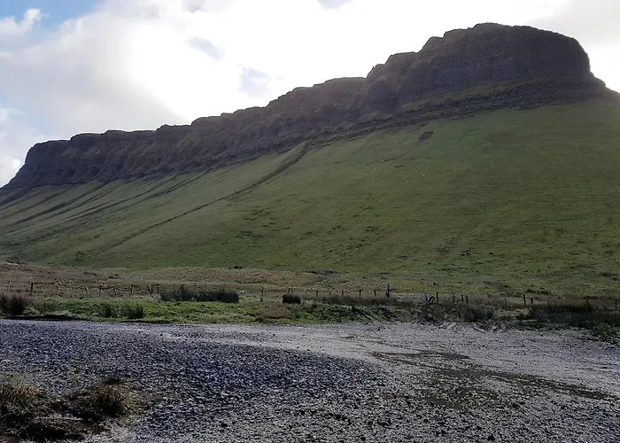 Rowanville Alojamento de Acomodação e Pequeno-almoço Grange (Sligo)