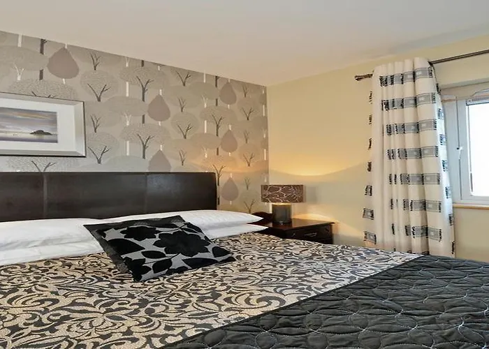 Rowanville 4* Grange (Sligo)
